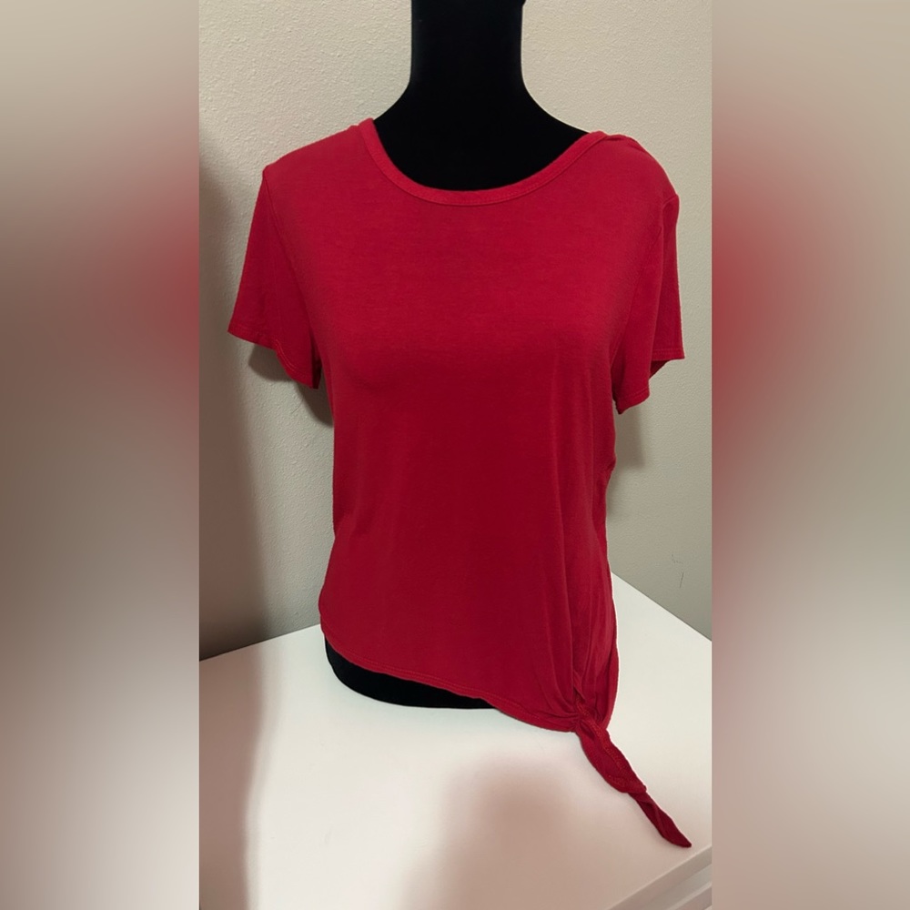 A red short sleeve.